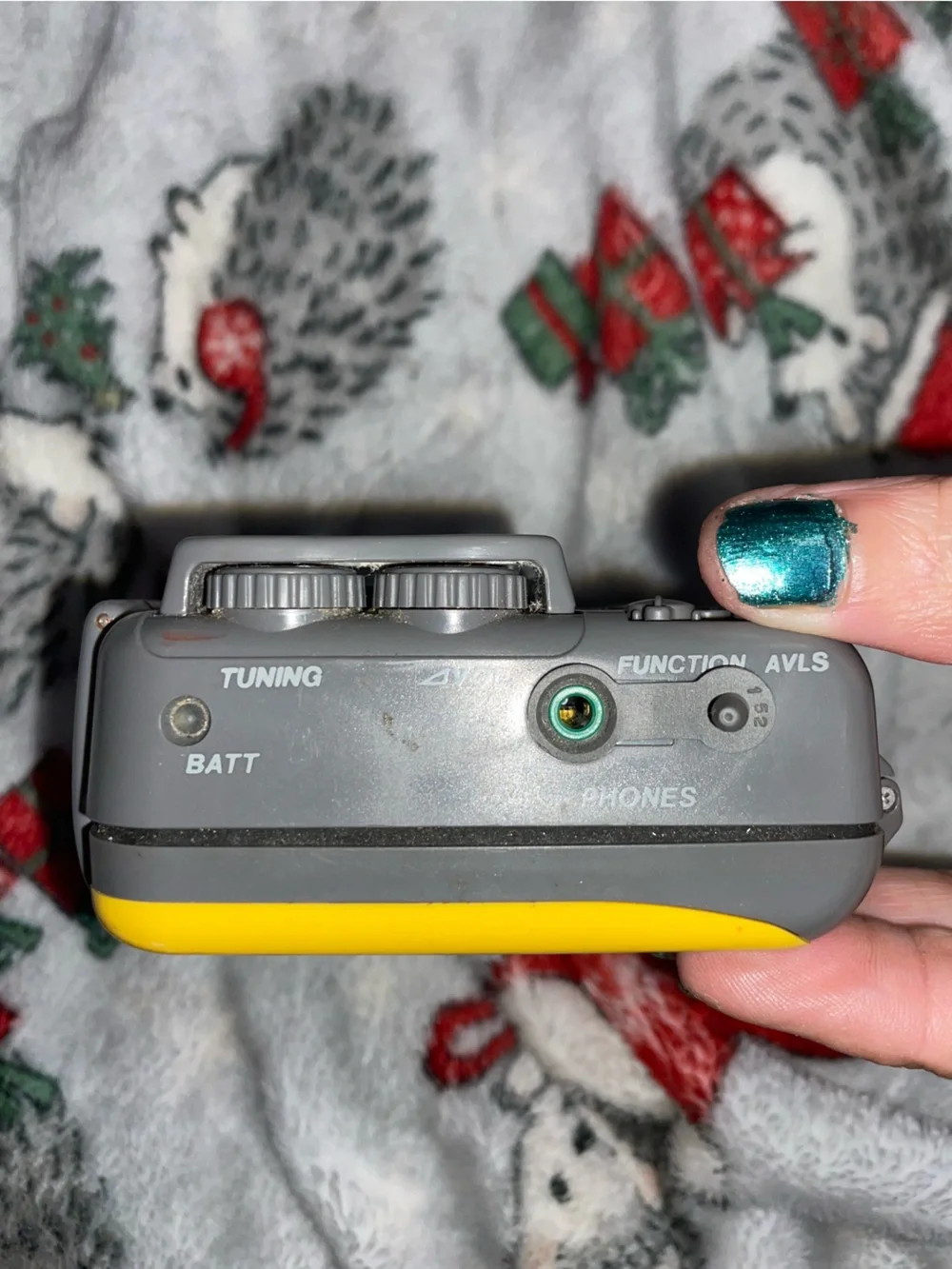 SONY SPORTS WALKMAN WM-FS191 YELLOW AM/FM PORTABLE CASSETTE PLAYER